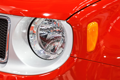 clean headlights with toothpaste
